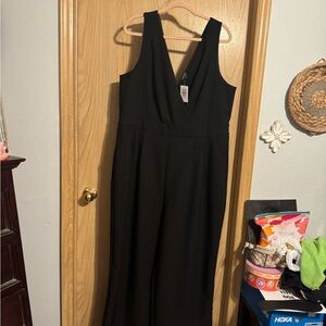Elegant Black Sleeveless Jumpsuit